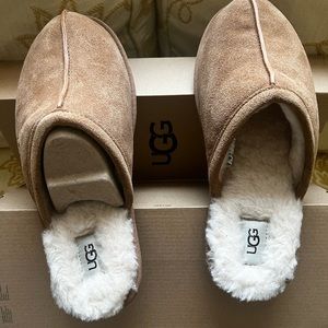 Women’s Ugg Slippers